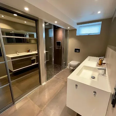 Luxury Apartement Close To City Centre With Free Parking Tromso Exterior photo